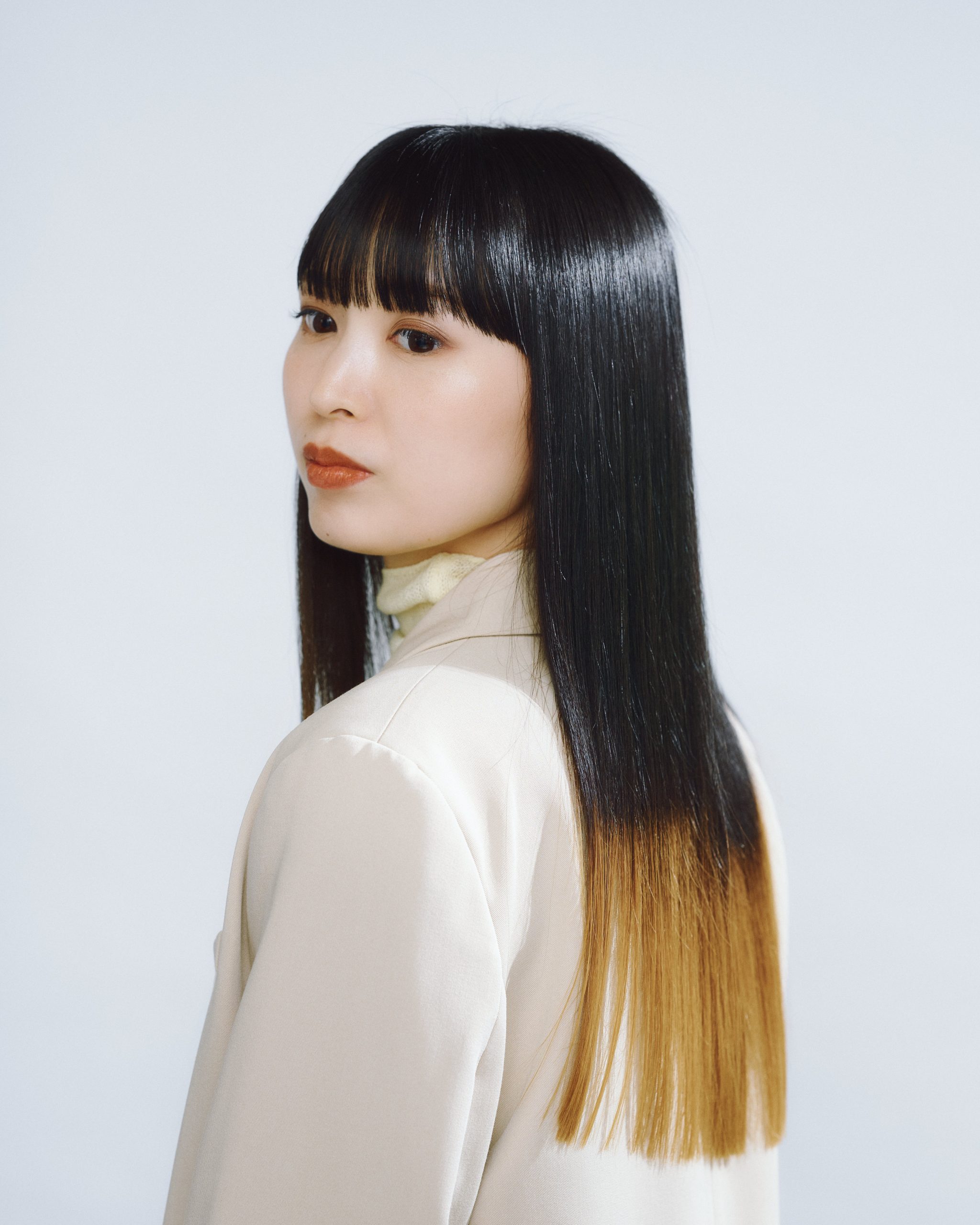 ストレートデザインを魅力的に見せる縮毛矯正アイロンテク