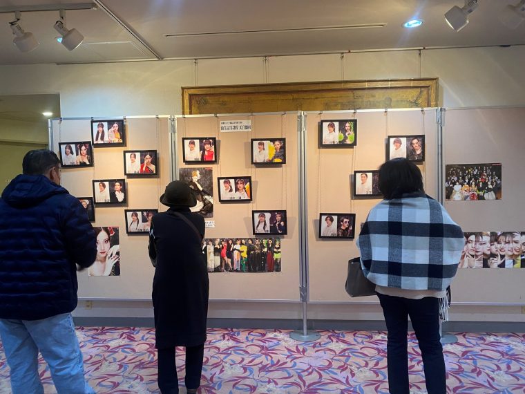 卒業年次生たちによるトータルヘアショー