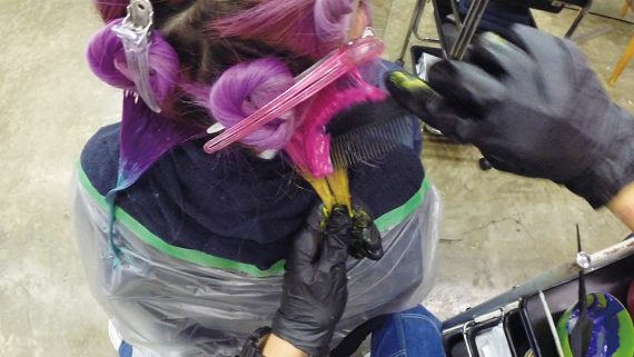 黄色とピンクの組み合わせ