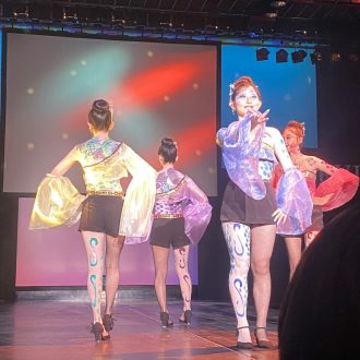 卒業年次生たちによるトータルヘアショー