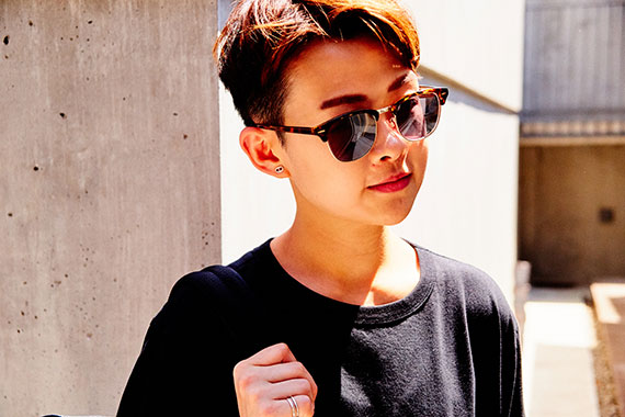 洗練されたモノトーンファッション