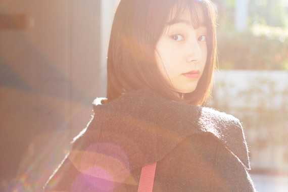 原宿の裏通りで見つけたワンレンボブの女子