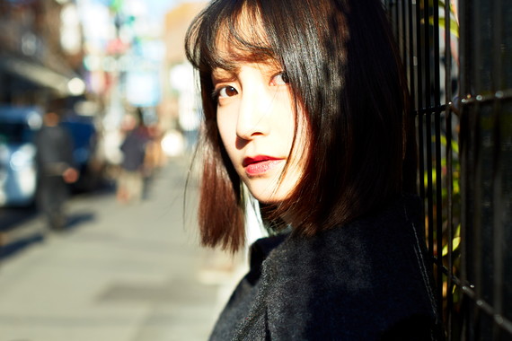 原宿の裏通りで見つけたワンレンボブの女子