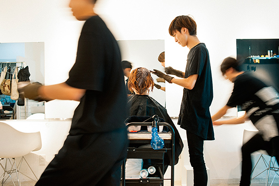 最終調整中のショートスタイル