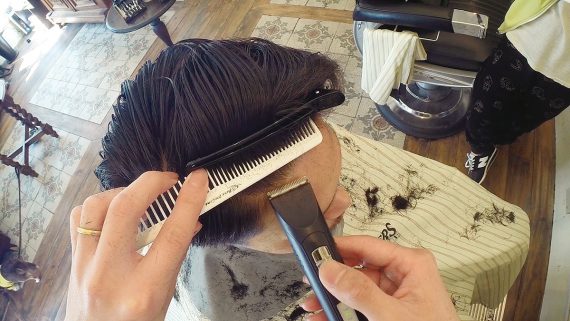 ライン際の刈り込み