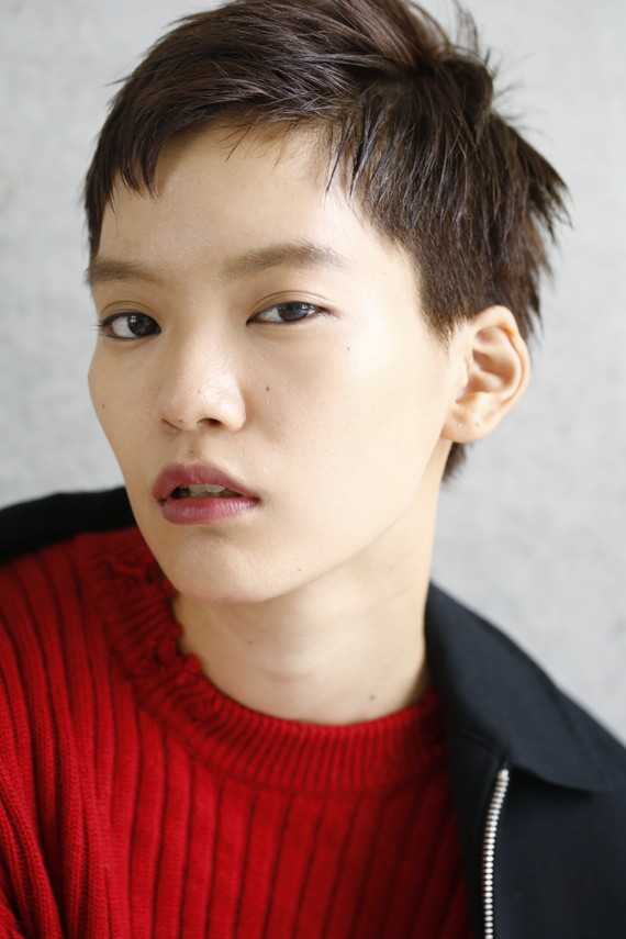 【連載】12色のうたうヘアカラー 11月は「立つ冬、光の中」/vetica タカギタカオ 2 流行色ばかりじゃなくて、ヘアカラーの定番「ブラウン」を極める