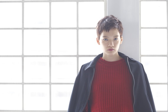 【連載】12色のうたうヘアカラー 11月は「立つ冬、光の中」/vetica タカギタカオ 8 流行色ばかりじゃなくて、ヘアカラーの定番「ブラウン」を極める