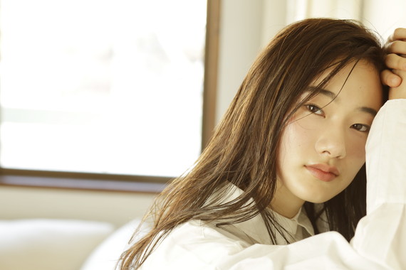 【連載】12色のうたうヘアカラー 12月は「忘念会」/vetica タカギタカオ 8 2017年のトレンドのハイライトを忘れず 2018年はその先行くハイライトデザインを