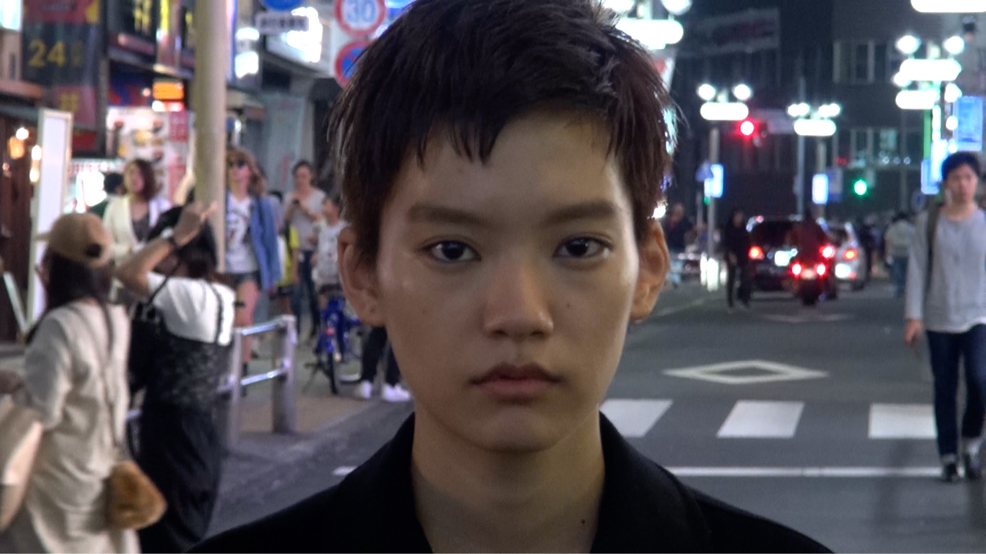 【連載】12色のうたうヘアカラー 11月は「立つ冬、光の中」/vetica タカギタカオ 17 流行色ばかりじゃなくて、ヘアカラーの定番「ブラウン」を極める