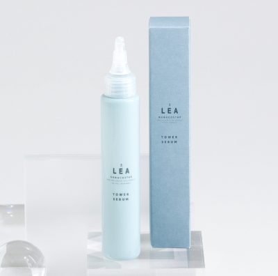 希少な植物エキスを配合し、頭皮に潤いを