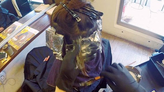 ベースカラーを塗る