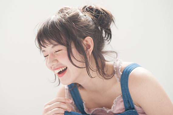 ニットキャミソールの着こなし