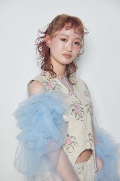 本谷奏美（CHAINON）