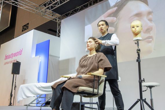 BOLANGE・山﨑達也氏のヘッドスパセミナー