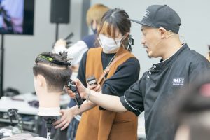 講師によるプレゼンテーション