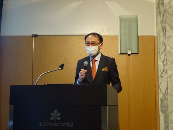 後援会からコロナ禍で学校生活が厳しい学生に学生就学支援金を寄与