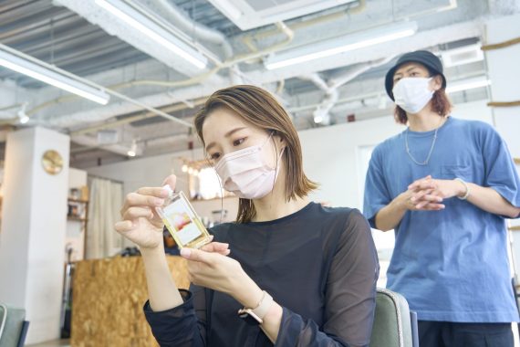 【美容室のブランディングに活用!】サロンオリジナルオイルを小ロットで実現できる『オイルスタジオ』/NAKAGAWA 2 PARKiiiNG美容室外観