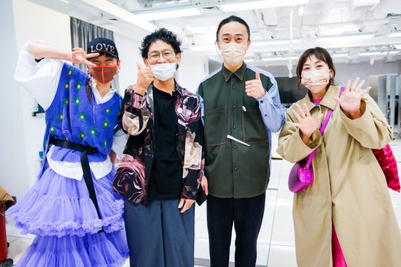 ミルボン京都スタジオでのチャリティーカットの様子