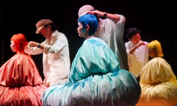 愛弟子の内田聡一郎氏と高木貴雄氏とともにステージに立った鳥羽直泰氏