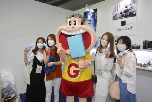 ステージパフォーマンスの様子