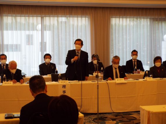 規制改革推進会議「美容師の養成のあり方に関する検討会」は3月までに3回開催