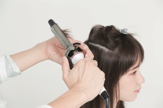 「ベイビードライ」ミディアムレングスのスタイリング方法