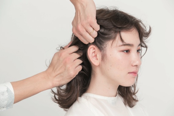 「ベイビードライ」ミディアムレングスのスタイリング方法