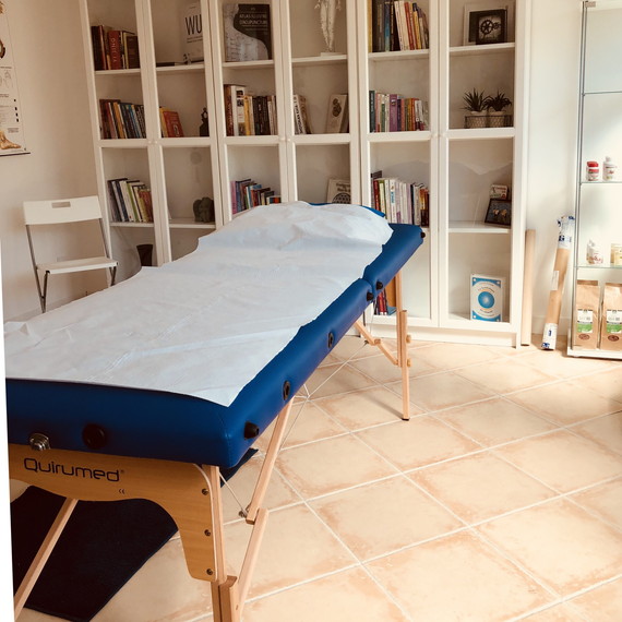 第2弾 在仏美容師・片山芽美のセシボン日記/鍼治療編 3 言葉が分からないまま診察台へ