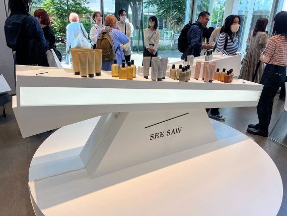 k-two・谷口翠彩氏がデモンストレーションを展開