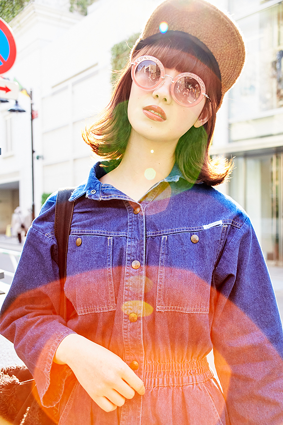 赤リップのべっぴんさん系女子のファッションスナップ