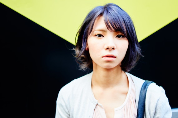 アンニュイな雰囲気をまとわせて