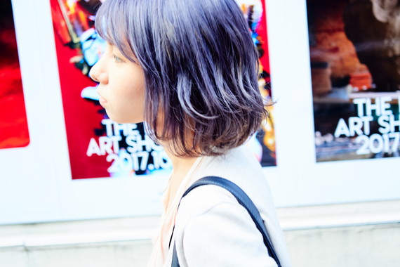 アンニュイな雰囲気をまとわせて