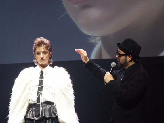 ニューヘアモード創作設定プロジェクト委員長による解説