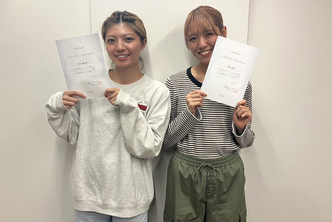 ヘッドスパニスト講座受講の様子