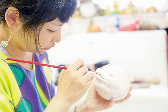 松井えり菜 自画像作品