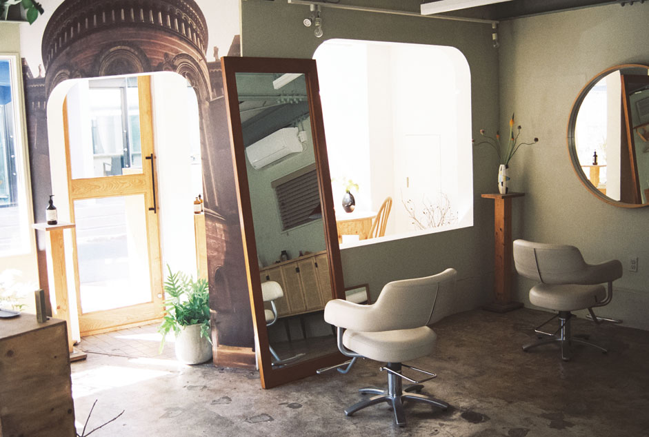 日 ⇄ 韓で新しい世界を切り拓く|Case 2 韓国好きが高じて超個性派サロンから韓国へ!|滑川彩香 8 line oa chat 230317 001201 2