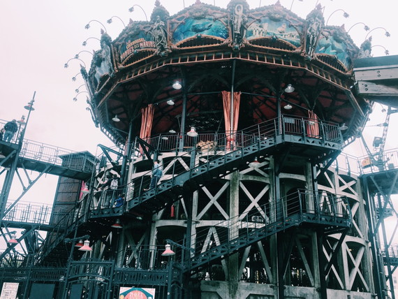 レ・マシーン・ド・リルのメリーゴーランド